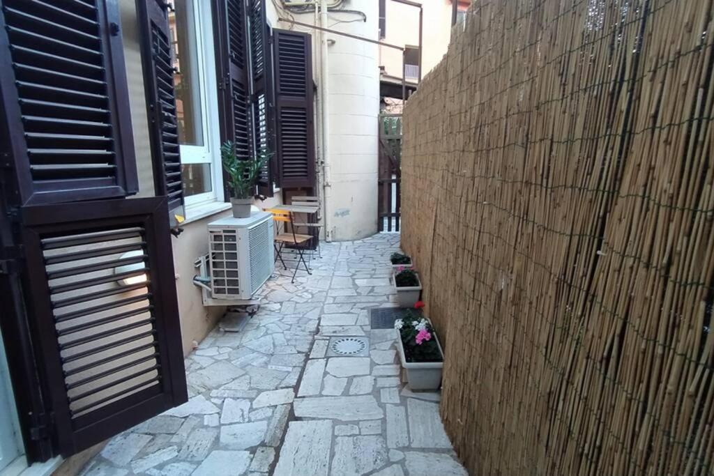 Elegante Open Space Con Vasca Idromassaggio A Trastevere Eksteriør billede